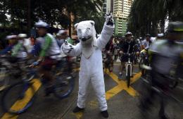 GPI Ciclistas en Defensa del Artico en Filipinas.jpg