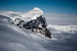 __Afloramiento rocoso en la Antartida.jpg