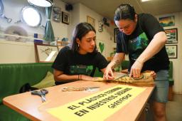 Rainbow Warrior III en Cartagena 08 © Diana Rey Melo : Greenpeace.jpg