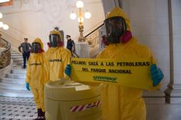 Petroleo en PN Calilegua 02 © Martin Katz | Greenpeace.jpg