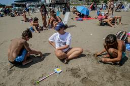 Intervención Glaciares Mar del Plata Crédito Diego Izquierdo Greenpeace (12).jpg