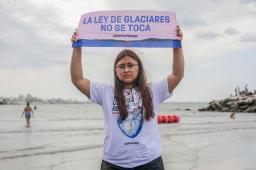 Intervención Glaciares Mar del Plata Crédito Diego Izquierdo Greenpeace (17).jpg