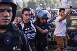 ___Inodoros Congreso @ Pepe Mateos  Greenpeace (5).jpg