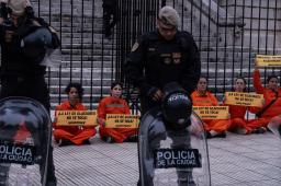 Banner Congreso Ley de Glaciares Crédito Pepe Mateos Greenpeace (6).jpg